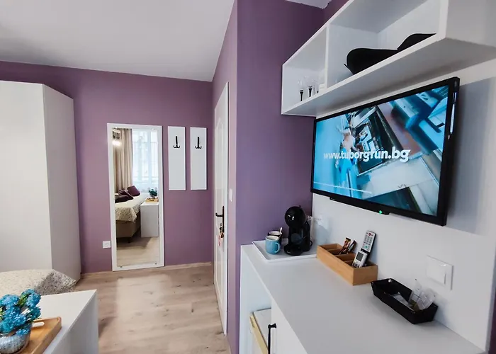 Amore Obzor 게스트하우스 *