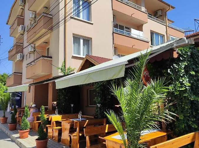 AMORE Obzor Gasthof *